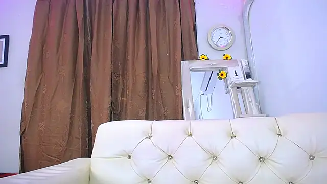 Snapshot of alaia_03 chatting on 8, 3, 2025 alaia 03 online show from 8, 3, 2025