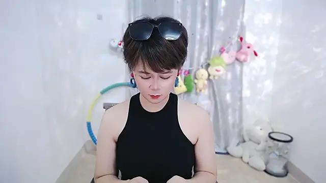 Snapshot of Fan_ting chatting on 16, 9, 2025 Fan ting online show from 16, 9, 2025