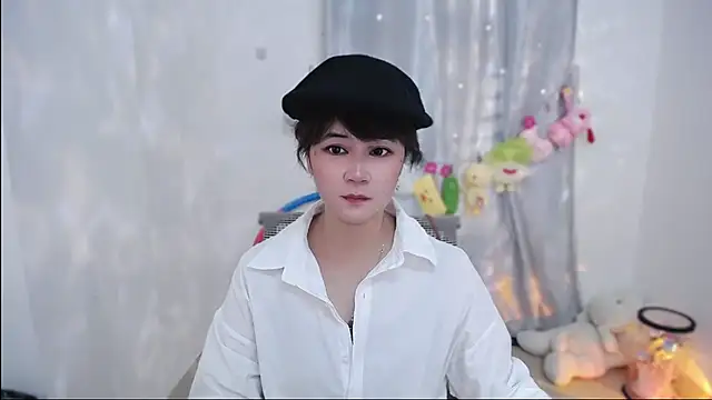 Snapshot of Fan_ting chatting on 17, 10, 2025 Fan ting online show from 17, 10, 2025