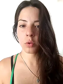 Snapshot of Alma-Mora chatting on 17, 2, 2025 Alma-Mora online show from 17, 2, 2025