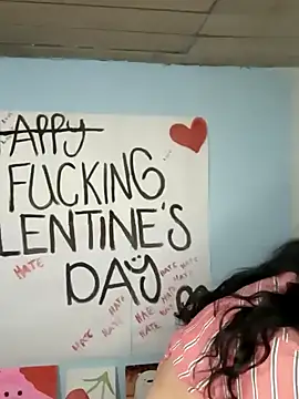 Elvishcassie  online show from 10, 2, 2025