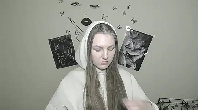 Snapshot of _AlMamiyy_ chatting on 2, 2, 2025 AlMamiyy online show from 2, 2, 2025