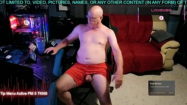 Snapshot of Pilot_Dave_69 chatting on 15, 9, 2025 Pilot Dave 69 online show from 15, 9, 2025