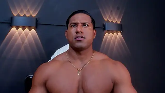 Snapshot of CallumMuscle chatting on 11, 12, 2024 CallumMuscle online show from 11, 12, 2024