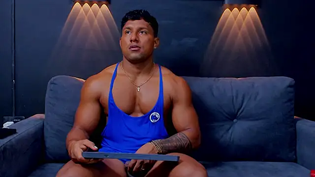 Snapshot of CallumMuscle chatting on 11, 2, 2025 CallumMuscle online show from 11, 2, 2025