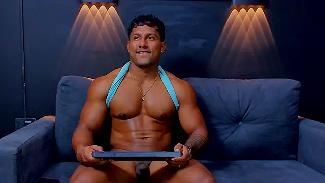 Snapshot of CallumMuscle chatting on 5, 3, 2025 CallumMuscle online show from 5, 3, 2025