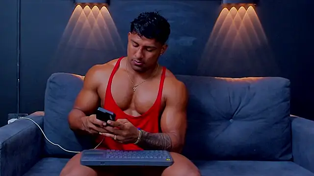 Snapshot of CallumMuscle chatting on 13, 3, 2025 CallumMuscle online show from 13, 3, 2025
