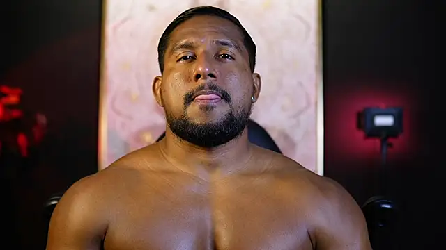 Snapshot of CallumMuscle chatting on 17, 10, 2025 CallumMuscle online show from 17, 10, 2025