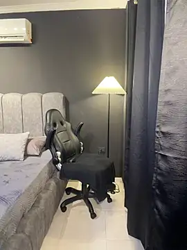 Snapshot of CallumMuscle chatting on 5, 12, 2025 CallumMuscle online show from 5, 12, 2025