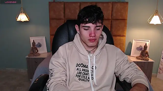 AlejooTwink online show from 20, 2, 2025