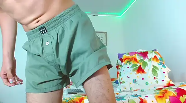 Noah tyler  online show from 17, 12, 2024