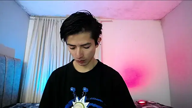 Yellowpokemon23 online show from 8, 4, 2026