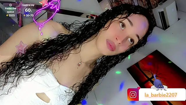 Snapshot of barbiedolls_x chatting on 5, 2, 2025 barbiedolls x online show from 5, 2, 2025