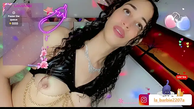 Snapshot of barbiedolls_x chatting on 4, 3, 2025 barbiedolls x online show from 4, 3, 2025