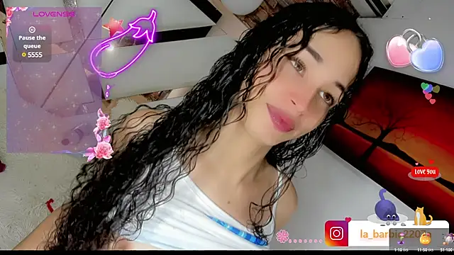 Snapshot of barbiedolls_x chatting on 5, 3, 2025 barbiedolls x online show from 5, 3, 2025