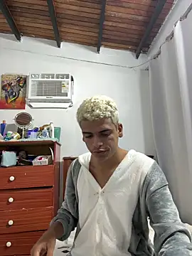 Snapshot of Leo_bunny_hot chatting on 19, 10, 2025 Leo bunny hot online show from 19, 10, 2025