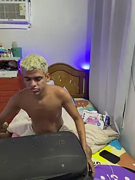 Snapshot of Leo_bunny_hot chatting on 23, 10, 2025 Leo bunny hot online show from 23, 10, 2025