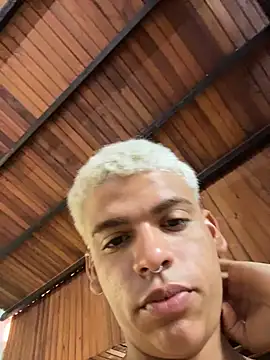 Snapshot of Leo_bunny_hot chatting on 2, 11, 2025 Leo bunny hot online show from 2, 11, 2025