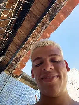 Snapshot of Leo_bunny_hot chatting on 27, 11, 2025 Leo bunny hot online show from 27, 11, 2025