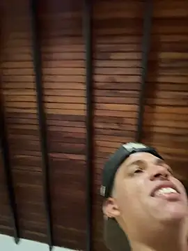 Snapshot of Leo_bunny_hot chatting on 1, 12, 2025 Leo bunny hot online show from 1, 12, 2025