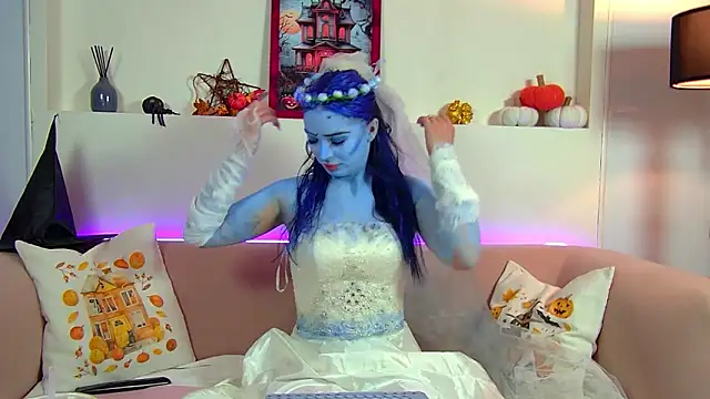 Snapshot of AlexandraBloom chatting on 30, 10, 2025 AlexandraBloom online show from 30, 10, 2025