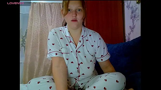 Snapshot of Aria__Dark chatting on 18, 9, 2025 Aria  Dark online show from 18, 9, 2025