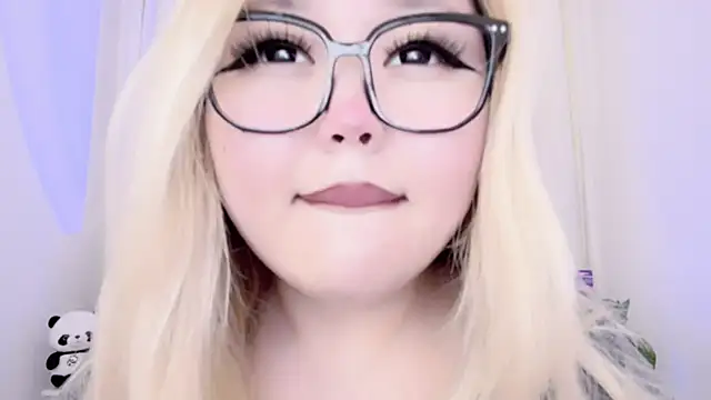 Snapshot of amelia_sunlight chatting on 8, 3, 2025 amelia sunlight online show from 8, 3, 2025