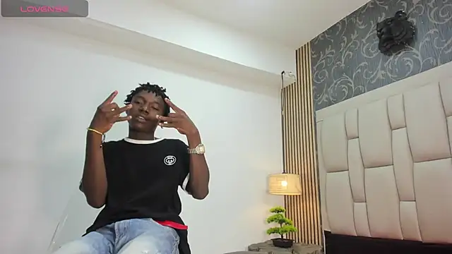 Snapshot of chimi88 chatting on 22, 2, 2025 chimi88 online show from 22, 2, 2025