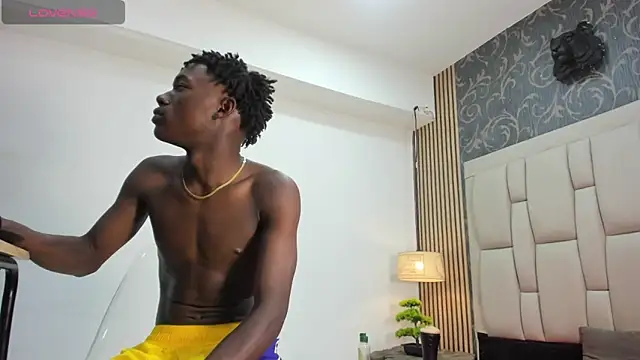 Snapshot of chimi88 chatting on 24, 2, 2025 chimi88 online show from 24, 2, 2025