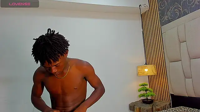 Snapshot of chimi88 chatting on 8, 3, 2025 chimi88 online show from 8, 3, 2025