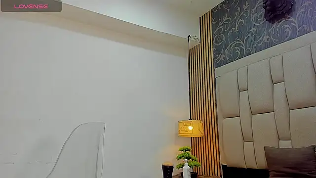 Snapshot of chimi88 chatting on 8, 3, 2025 chimi88 online show from 8, 3, 2025