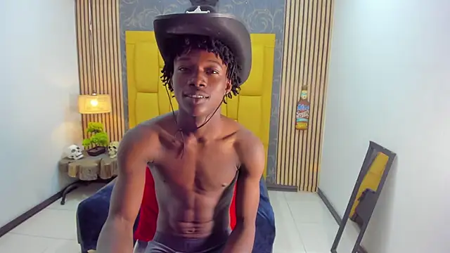 Snapshot of chimi88 chatting on 24, 11, 2025 chimi88 online show from 24, 11, 2025