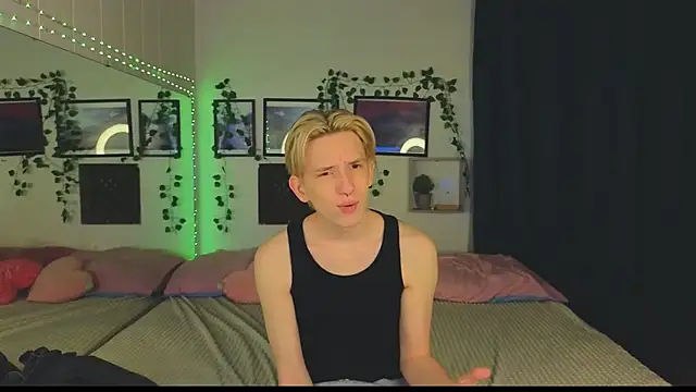 Snapshot of Ron_Vils chatting on 21, 1, 2025 Ron Vils online show from 21, 1, 2025