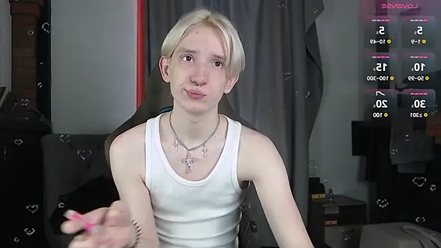 Snapshot of Ron_Vils chatting on 15, 2, 2025 Ron Vils online show from 15, 2, 2025