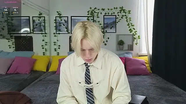 Snapshot of Ron_Vils chatting on 2, 3, 2025 Ron Vils online show from 2, 3, 2025