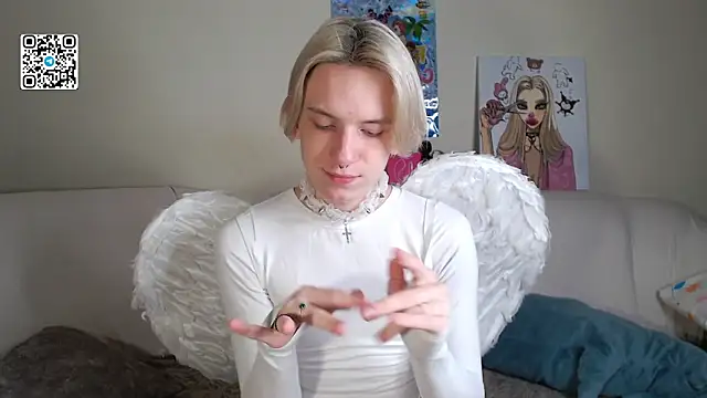 Snapshot of Ron_Vils chatting on 4, 10, 2025 Ron Vils online show from 4, 10, 2025