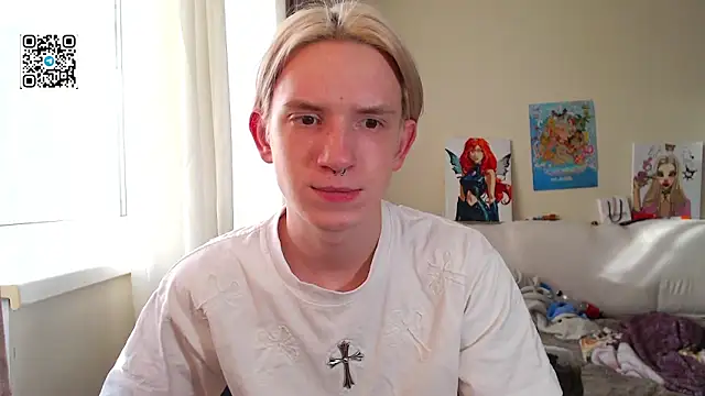 Snapshot of Ron_Vils chatting on 22, 10, 2025 Ron Vils online show from 22, 10, 2025