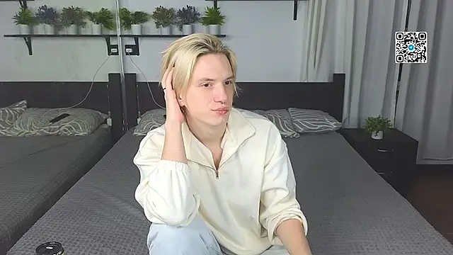 Snapshot of Ron_Vils chatting on 26, 11, 2025 Ron Vils online show from 26, 11, 2025