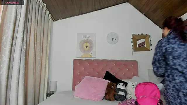 CelessteRedds online show from 12, 3, 2025