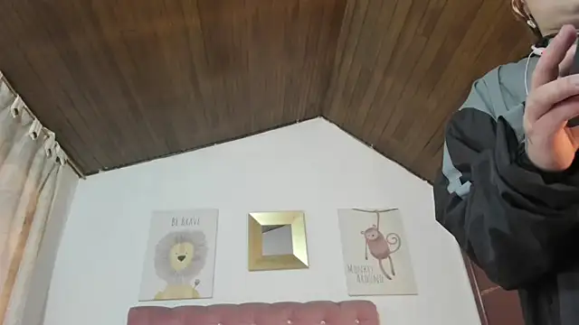 CelessteRedds online show from 5, 11, 2025