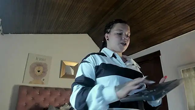 Snapshot of CelessteRedds chatting on 6, 1, 2026 CelessteRedds online show from 6, 1, 2026