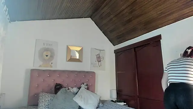 Snapshot of CelessteRedds chatting on 10, 1, 2026 CelessteRedds online show from 10, 1, 2026