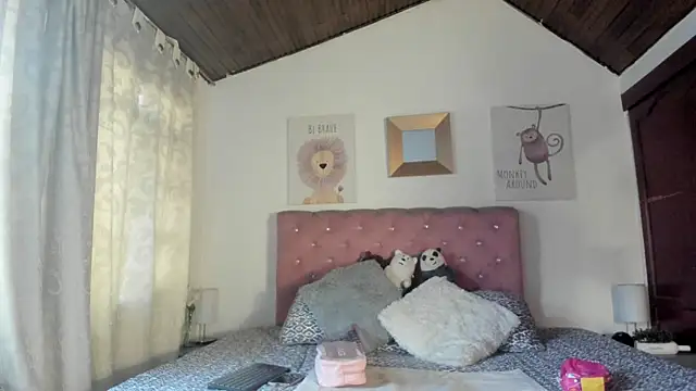 Snapshot of CelessteRedds chatting on 13, 1, 2026 CelessteRedds online show from 13, 1, 2026