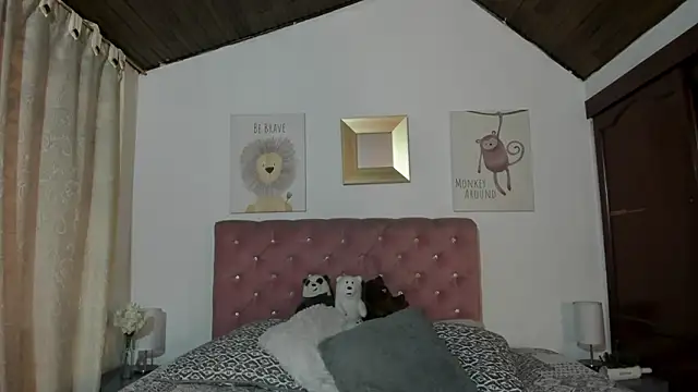 Snapshot of CelessteRedds chatting on 3, 2, 2026 CelessteRedds online show from 3, 2, 2026