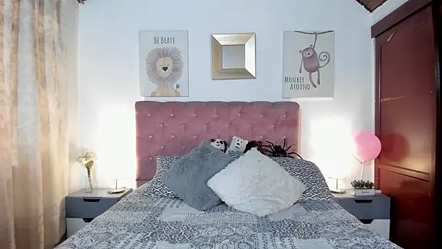 CelessteRedds online show from 16, 3, 2026