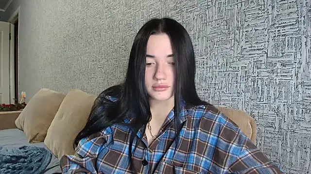 Liana diva online show from 10, 1, 2026