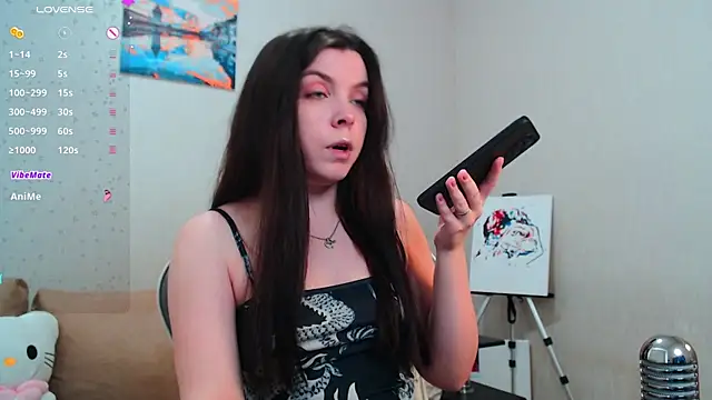 lunalovesu online show from 4, 3, 2025