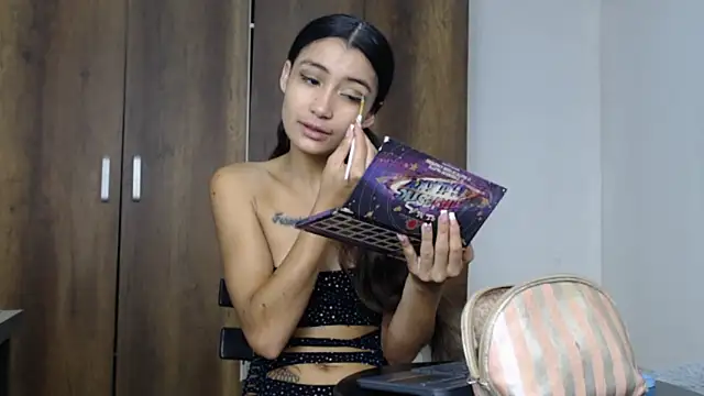 conni f00x online show from 25, 2, 2025