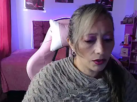 Snapshot of Melanyy_100 chatting on 20, 2, 2025 Melanyy 100 online show from 20, 2, 2025