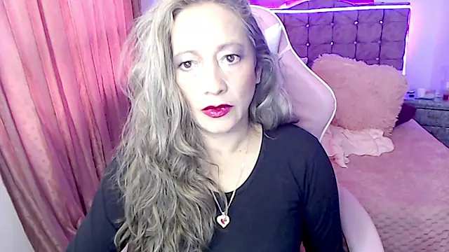 Snapshot of Melanyy_100 chatting on 16, 9, 2025 Melanyy 100 online show from 16, 9, 2025